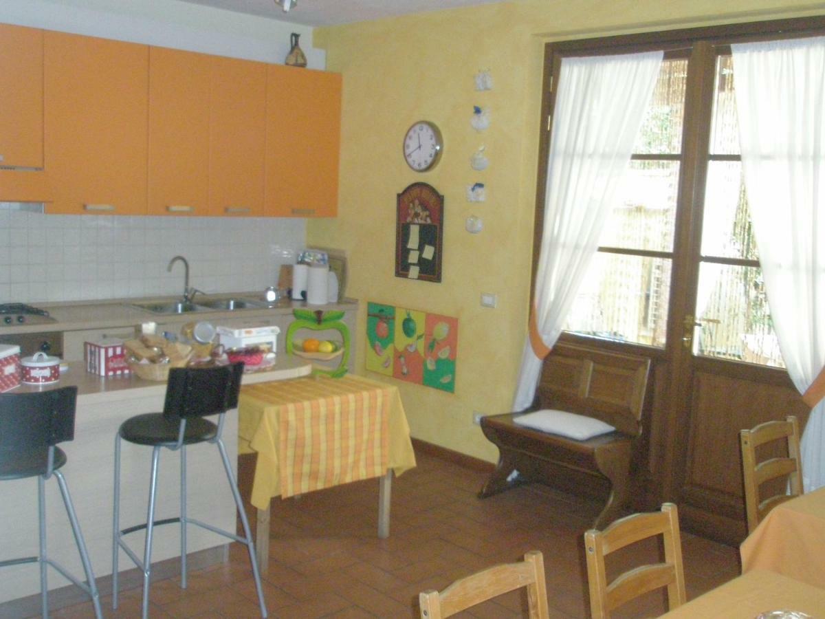 B&B La Rondine Tra Pisa E Lucca San Giuliano Terme Exterior foto